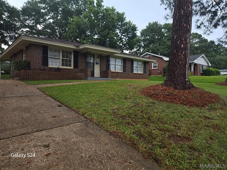 3845 Bienville Rd — Photo 2