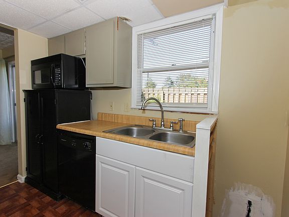 5th image of 766 Longleaf Dr