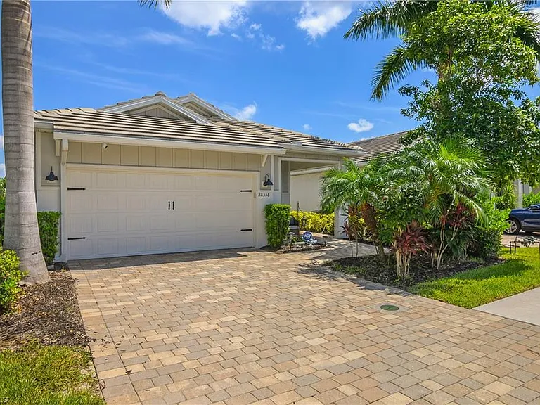 28358 Captiva Shell Loop — Photo 1