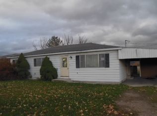 890 W Samaria Ln, Malad City, ID 83252