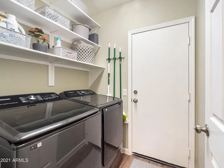 1218 E Seahorse Ln — Photo 23
