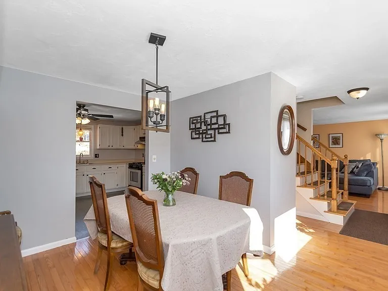 12 E Durant St — Photo 6