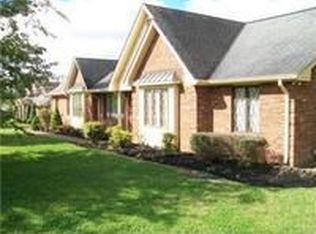 7409 Hallows Dr, Nashville, TN 37221