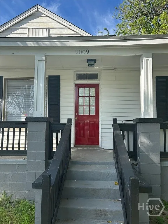 Building Photo - 2009 Eppinger St