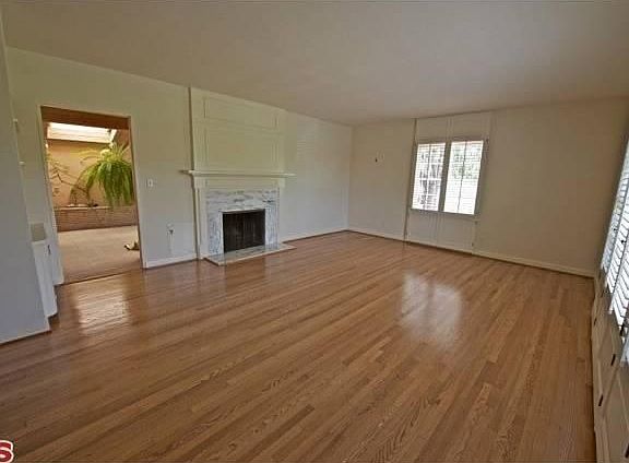 2nd image of 457 Smithwood Dr