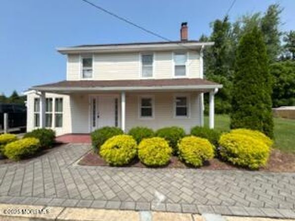 4 Clayton Ave
