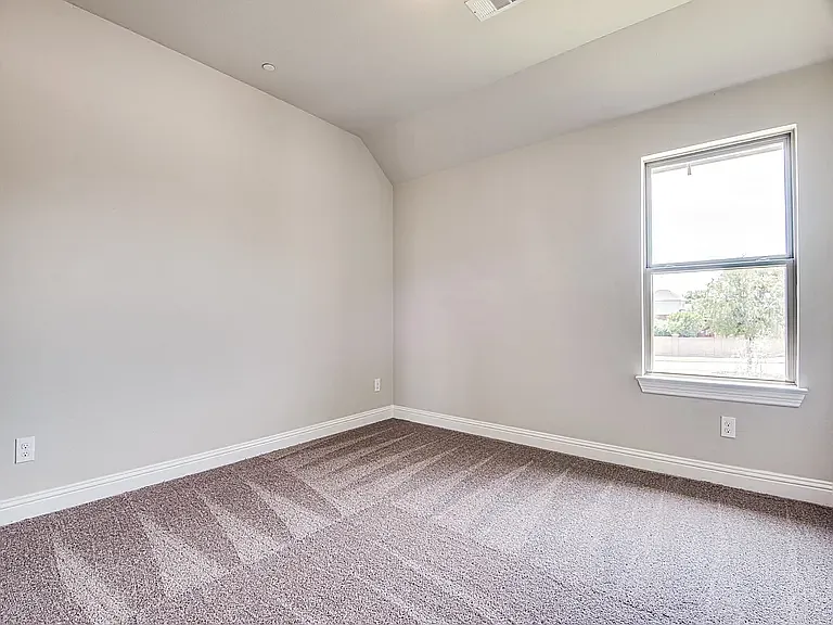 532 Hutchinson Ln — Photo 7