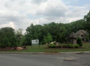 10 Tomassi Dr, Hummelstown, PA 17036