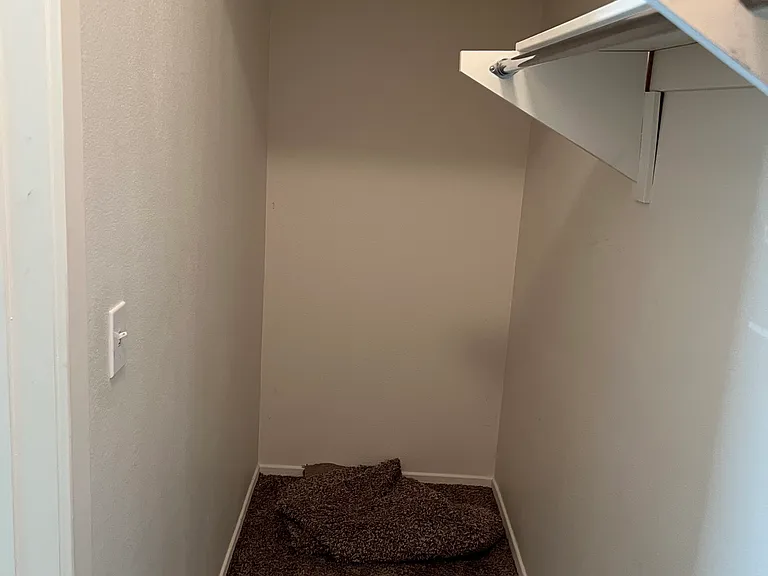 3217 S Hampton Way — Photo 11