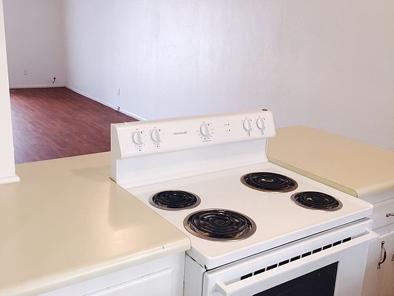 Kitchen to Living Room