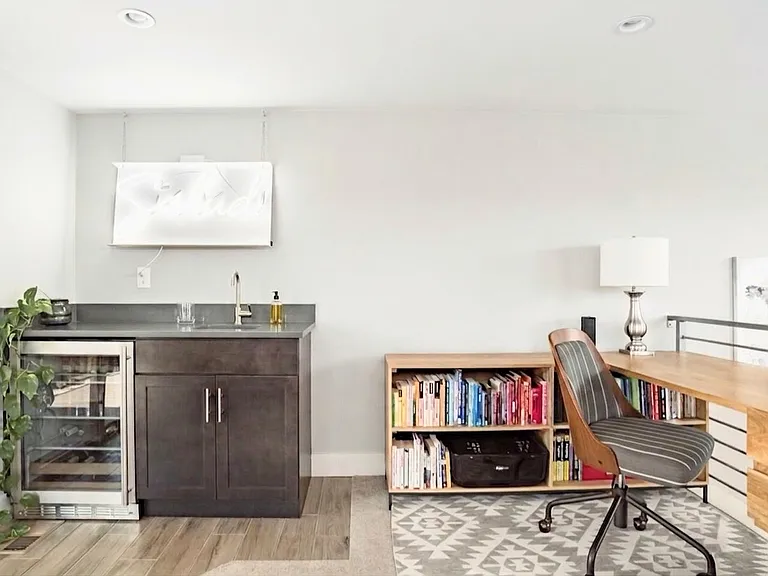 Roof Living Area Wet-bar and Office