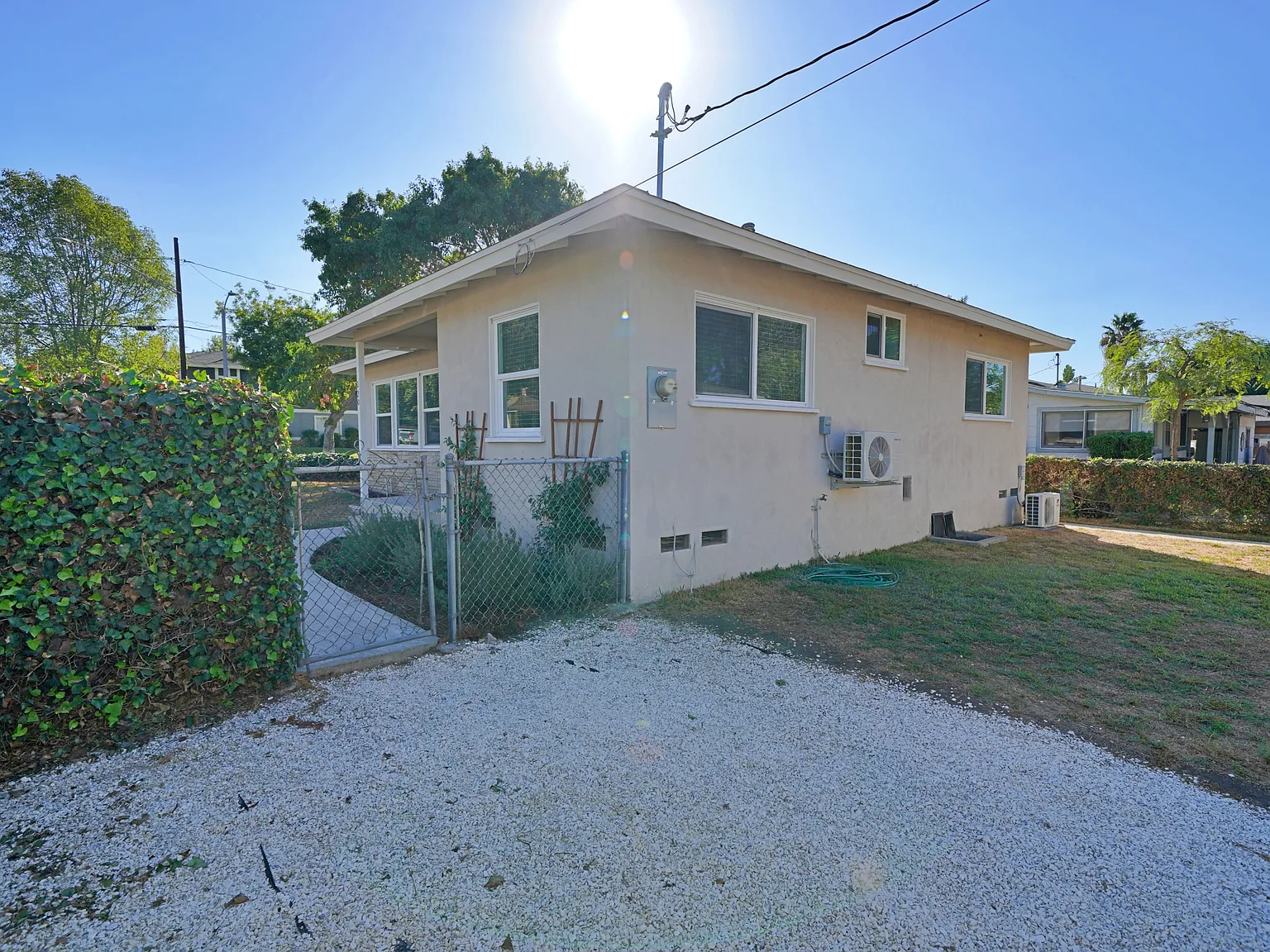 2 bed, 930 sqft, $3,050 — Photo 4