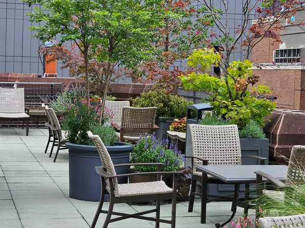 205 West 57th Street image 15 of 17