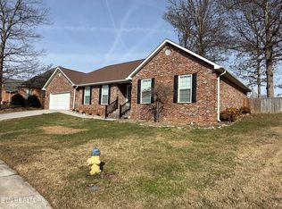 2241 Argonne Dr, Maryville, TN 37804