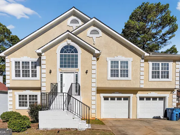 2350 Lake Royale Dr, Riverdale, GA 30296