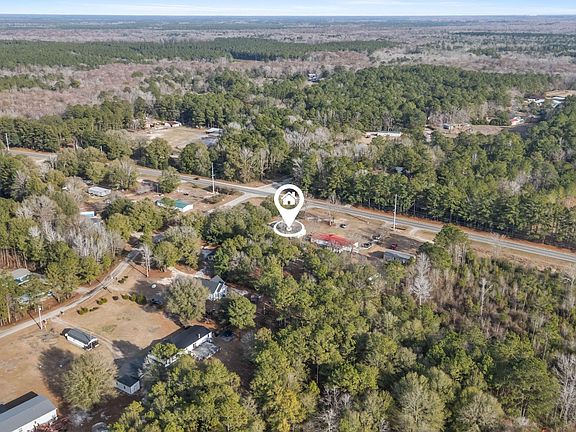 3rd image of 4675 General Howe Road