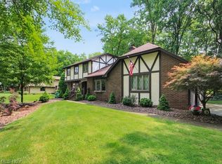 3146 Autumnwood Trl, Poland, OH