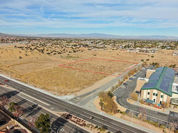 1st image of 21 W Rancho Vista Blvd