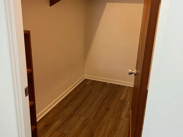 21 N Brock St — Photo 11