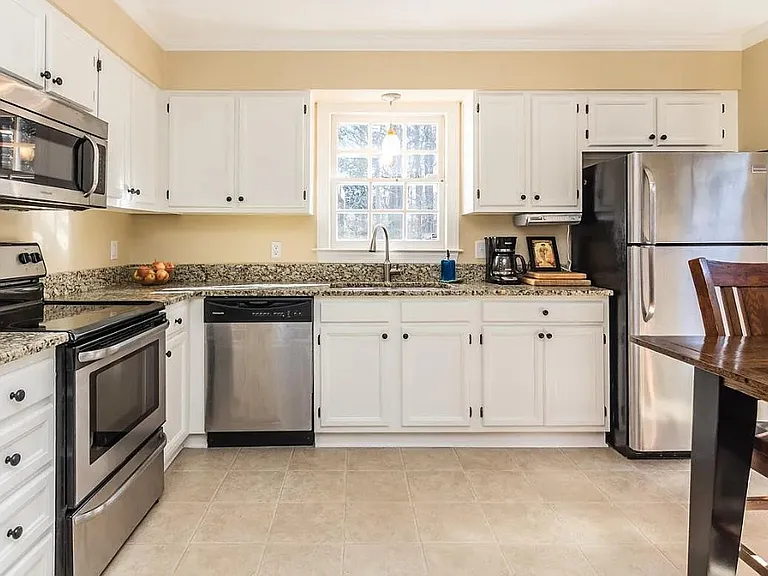 18 Striding Ridge Ct — Photo 5