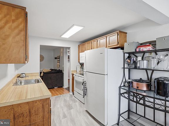 5th image of 18110 Chalet Dr APT 104