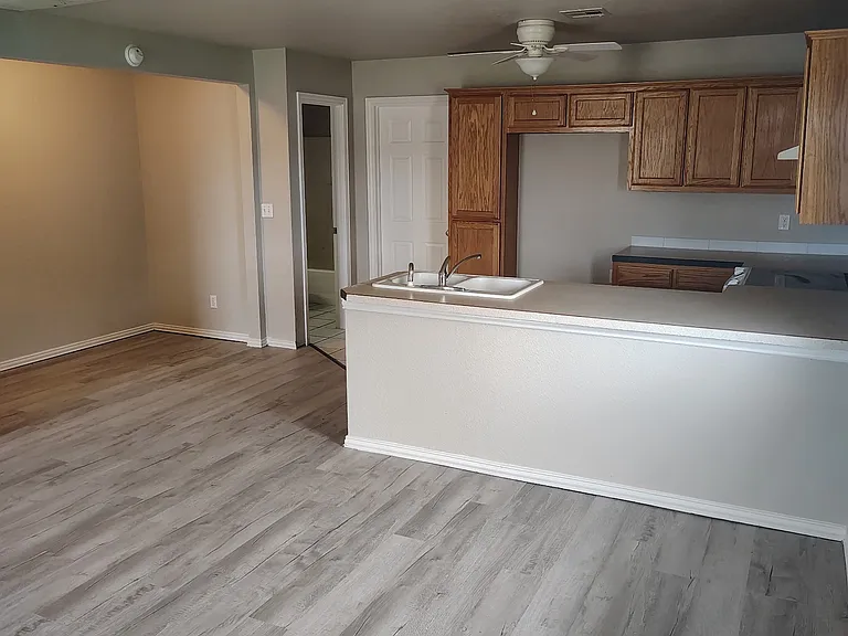 1831 S Osage St — Photo 8