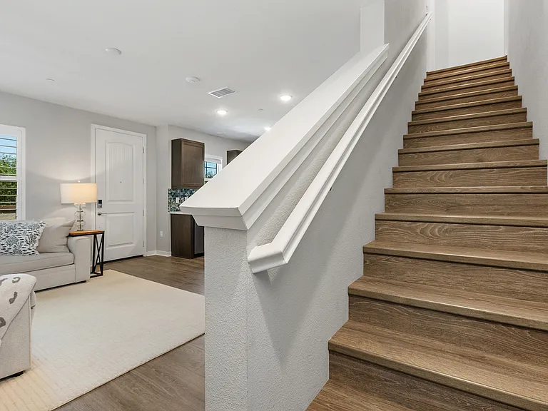 805 Blackstone Dr — Photo 16