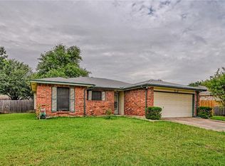 5310 Queenlily Ct, Arlington, TX 76018