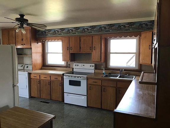 2nd image of 21591 State Highway 46