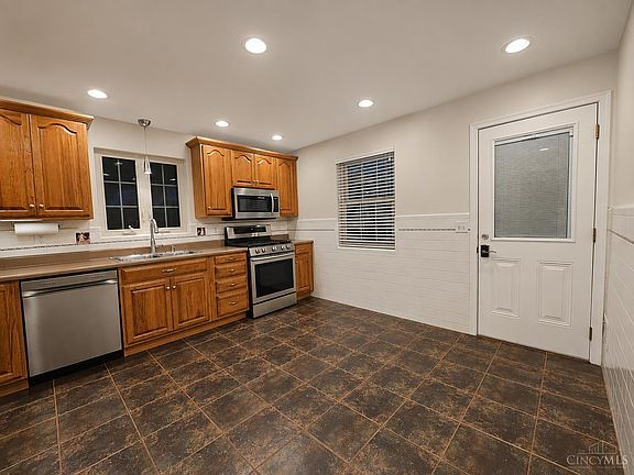 4th image of 4130 Jessup Rd