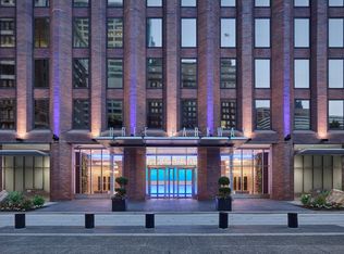 1601 Cherry St #10, Philadelphia, PA 19103