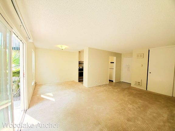 4th image of 815 N Humboldt St APT 305