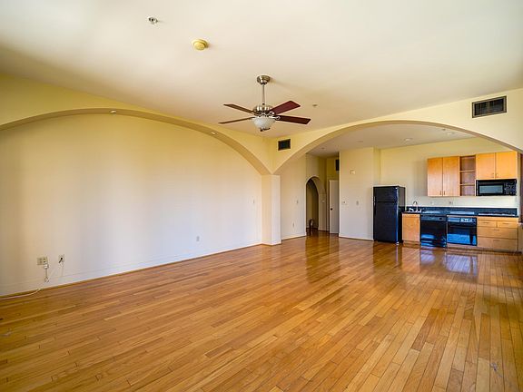 3rd image of 210 S 1st St #503