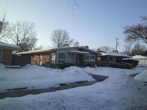 2nd image of 24341 Morton Ave
