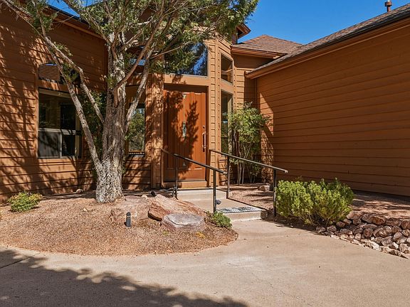 4th image of 2802 E Golden Rod Cir