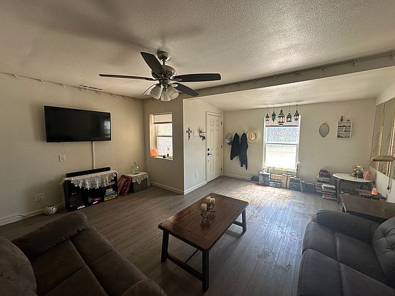 5th image of 7115 Parkdale Dr #A