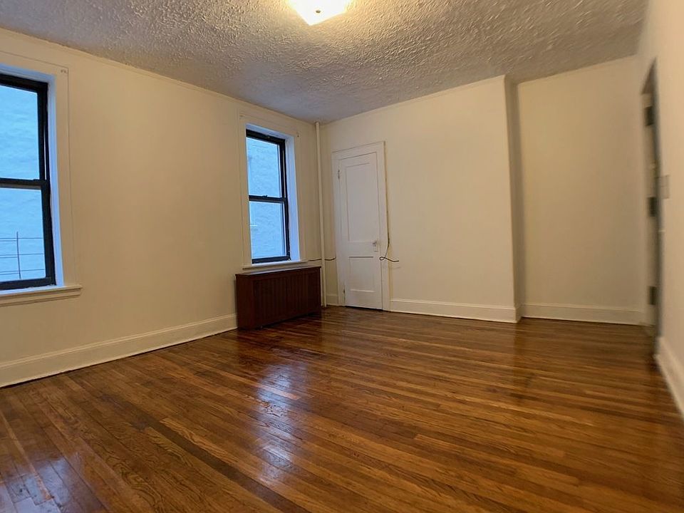 1st image of 3052 34th St APT 5A