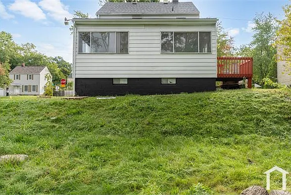 1114 Roslyn Ave — Photo 26