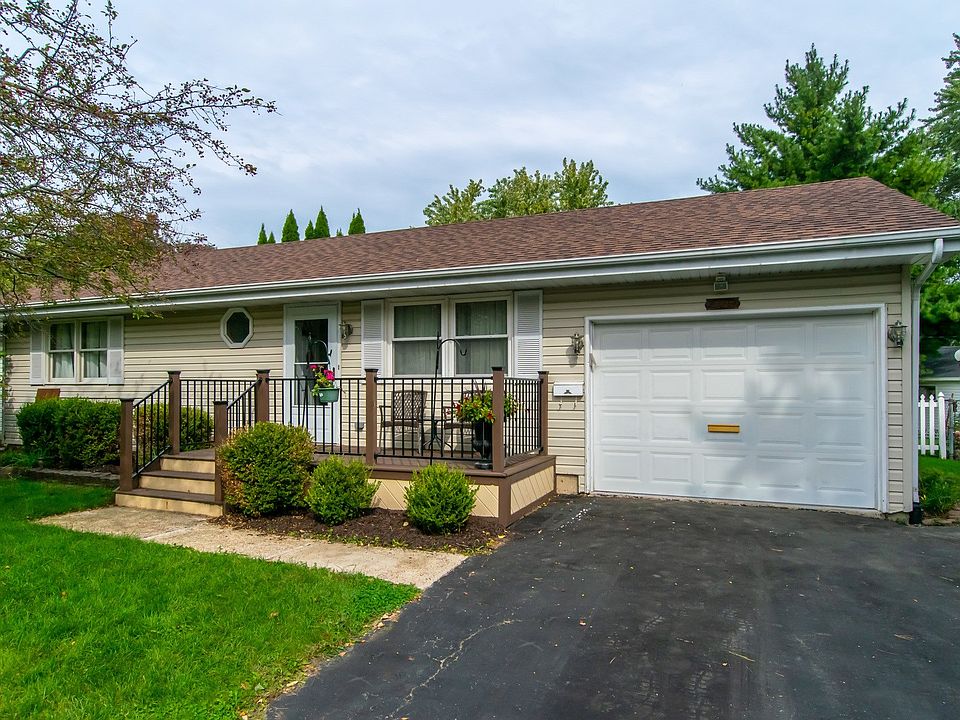 1st image of 2307 Orchard Ln