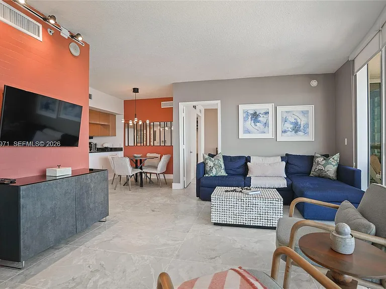 1750 N Bayshore Dr #1401 — Photo 15