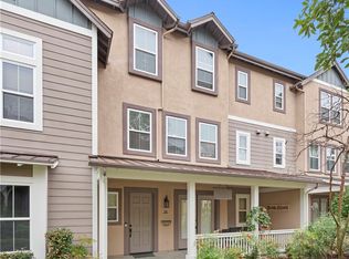 18 Red Leaf Ln #165, Mission Viejo, CA 92694