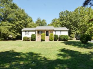 1938 Davis Cir, Clover, SC 29710