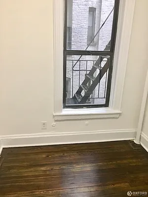 Rented by Oxford Property Group | media 10