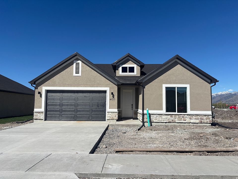 1st image of 401 W 3085 S #329