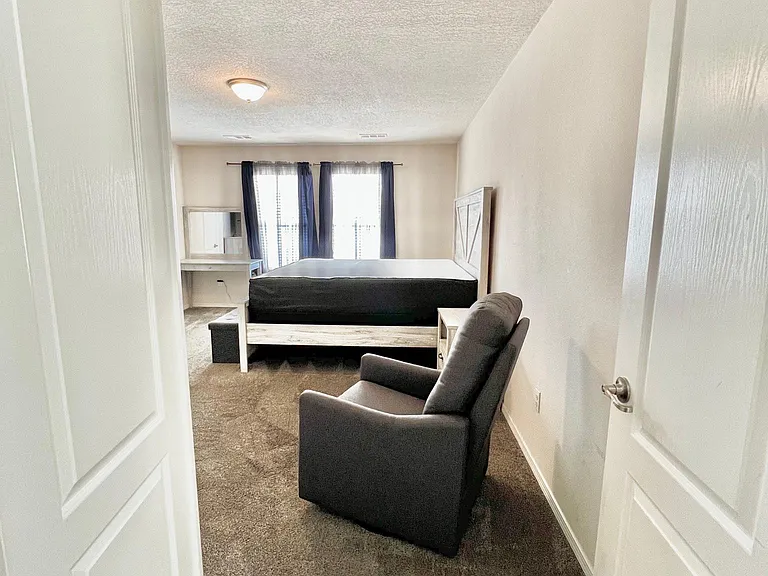 10919 Fort Point Ln NE — Photo 61
