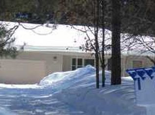 8688 Cedarcrest Dr, Traverse City, MI 49685