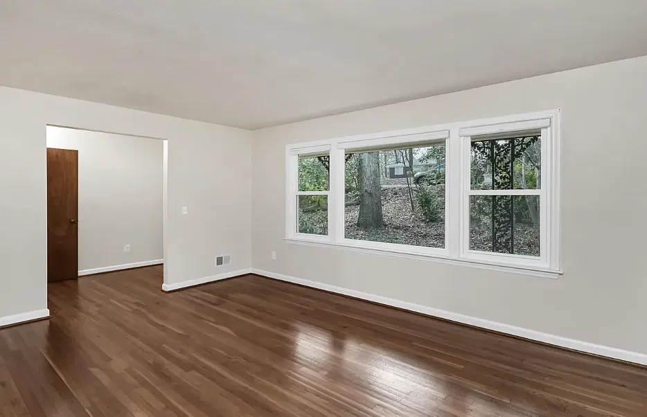 4 bed, 2782 sqft, $2,800 — Photo 4