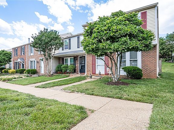 2nd image of 8418 Shannon Green Ct