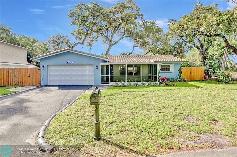 1st image of 1700 SW 30th Pl