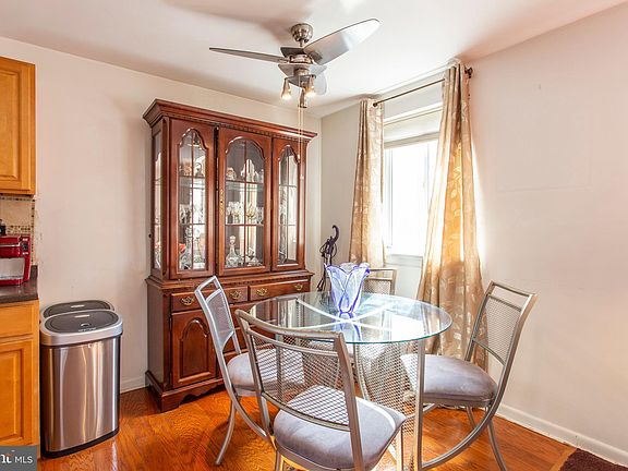 5th image of 5720 Wissahickon Ave APT D15